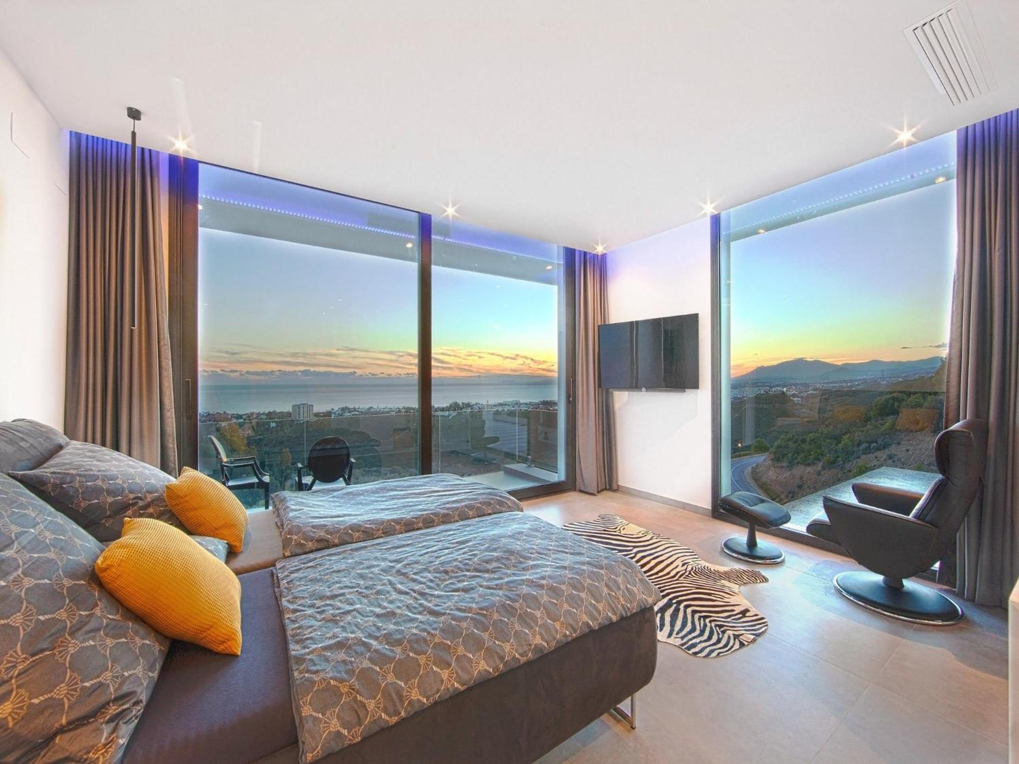 Amazing With Terrace Villa Marbella