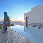Amazing Villa With Terrace