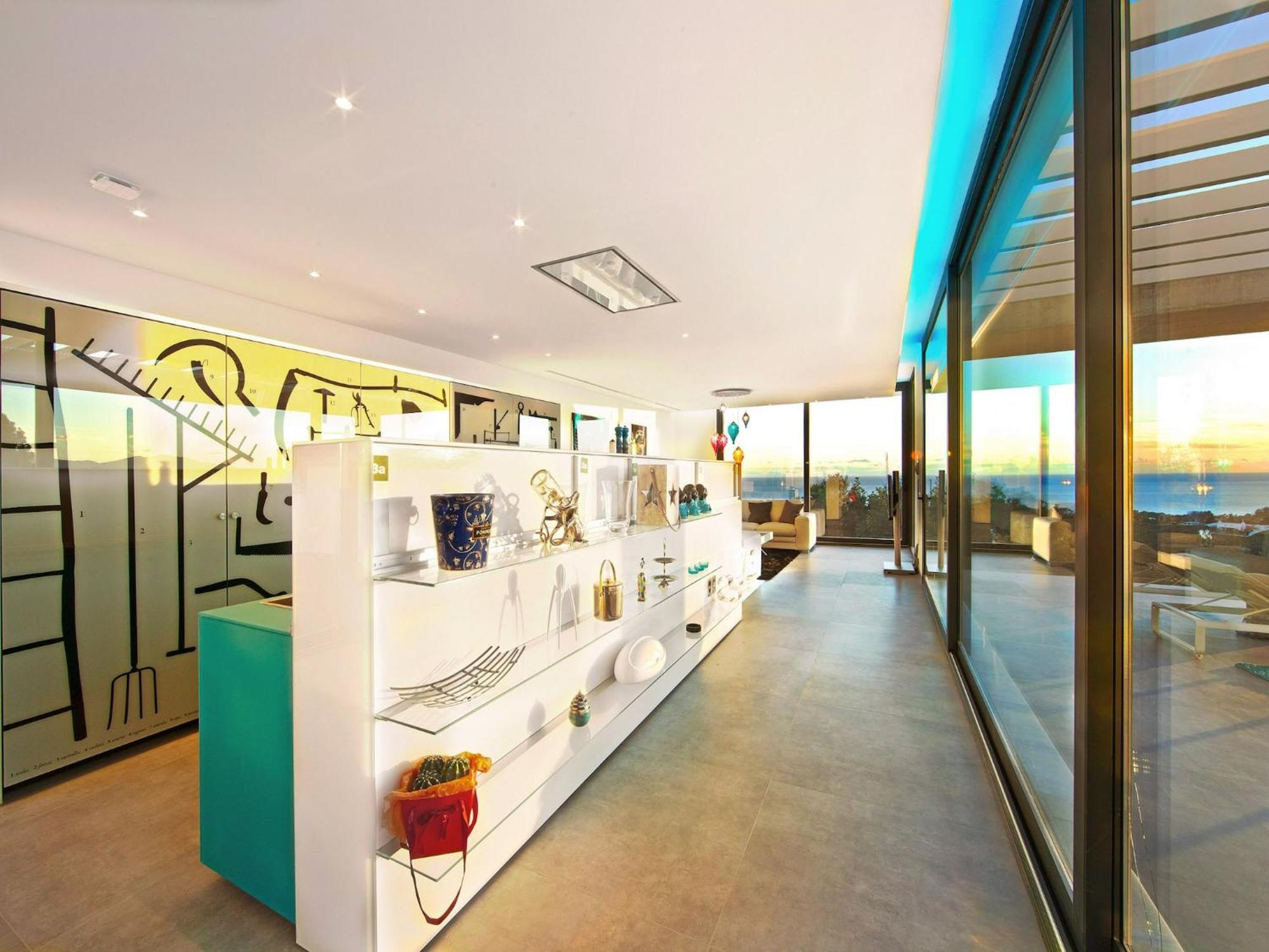 Amazing With Terrace *